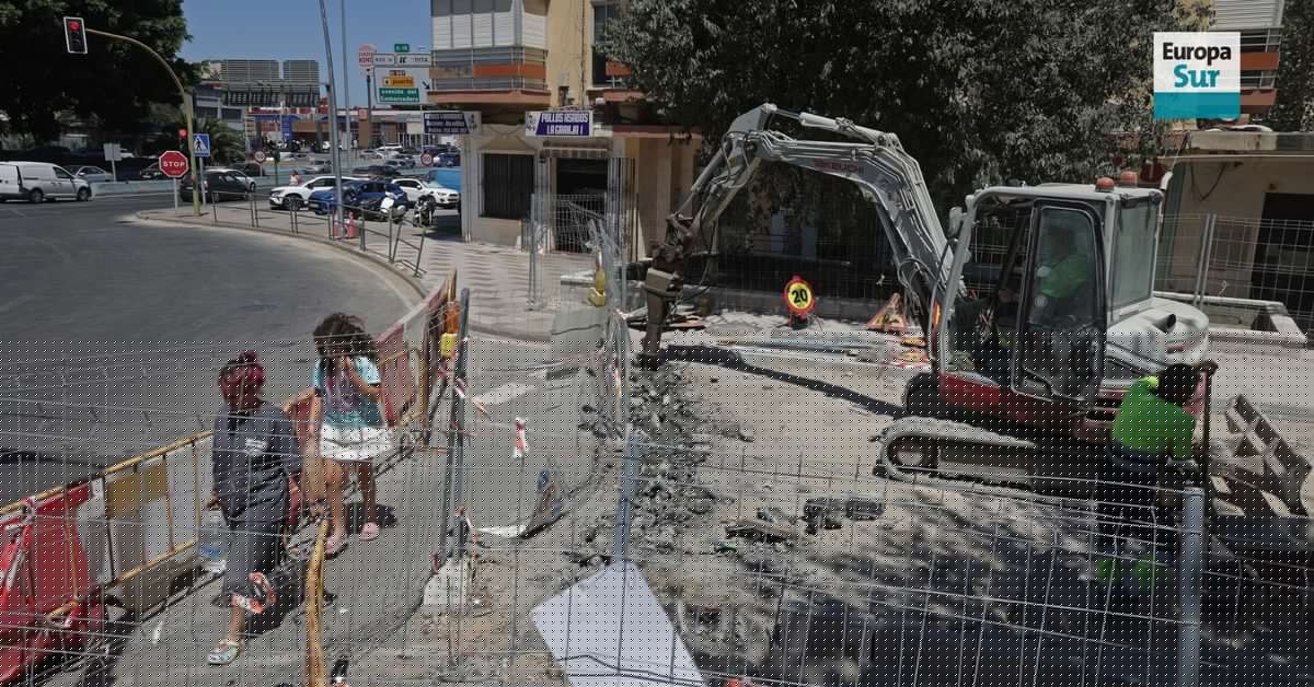 Las obras de nunca acabar en San José Artesano desesperan a Algeciras