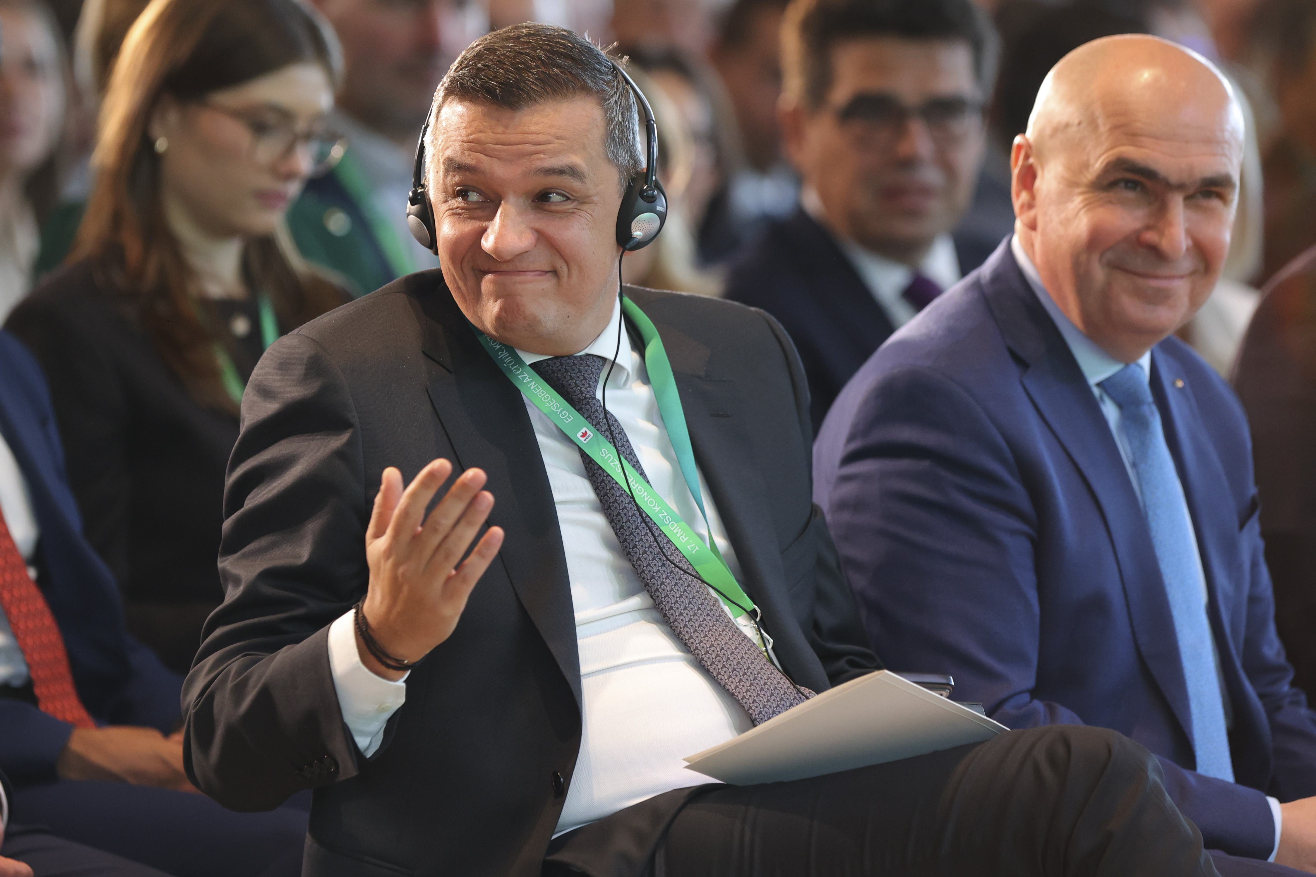 Scandalul „rotativei" de premieri. Bolojan dă asigurări că predă șefia Guvernului PSD