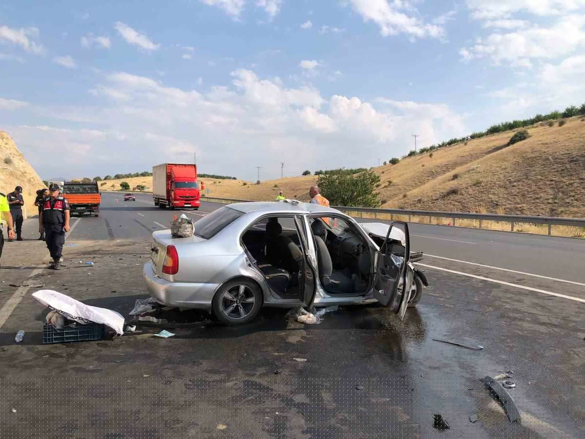 Malatya'da 3 Araçlı Trafik Kazasında 8 Yaralı