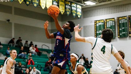 Gordon’s 42 points power No. 1 Plainfield past Scotch Plains-Fanwood at Metro Classic