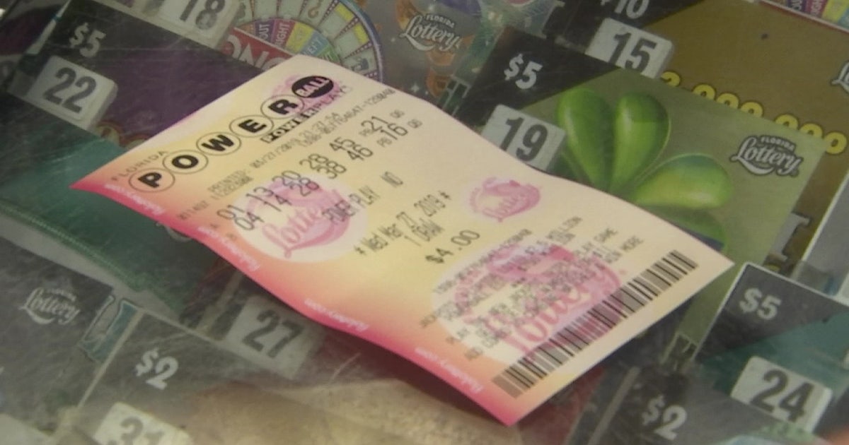 Powerball jackpot hits $1 billion ahead of next drawing