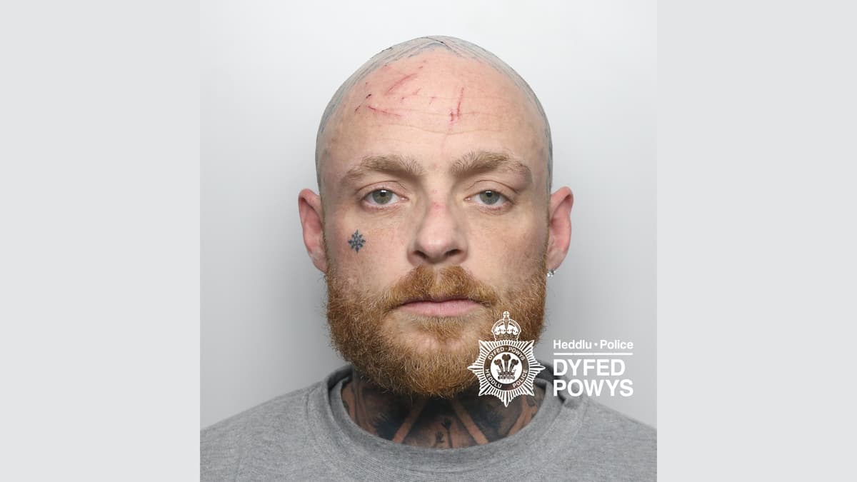 Man jailed after stealing £35,000 classic car in Rhayader