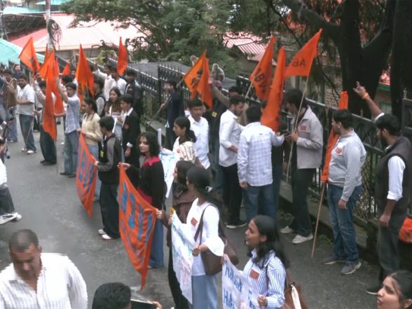 India News | Himachal Pradesh: Student Body Warns of Intensified Agitation if HPU Fee Hike Not Revoked as ABVP Hunger Strike Enters 6th Day