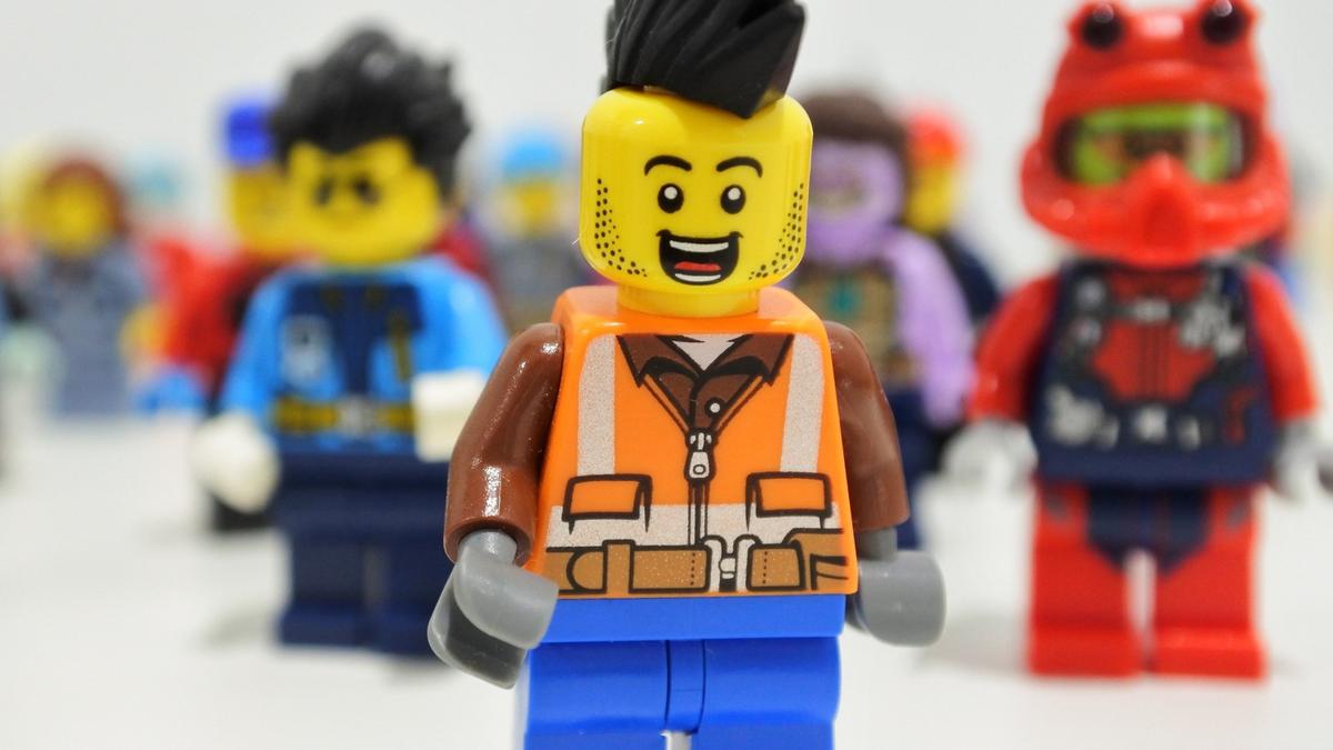 Teen Lego seller builds £300k empire from bricks
