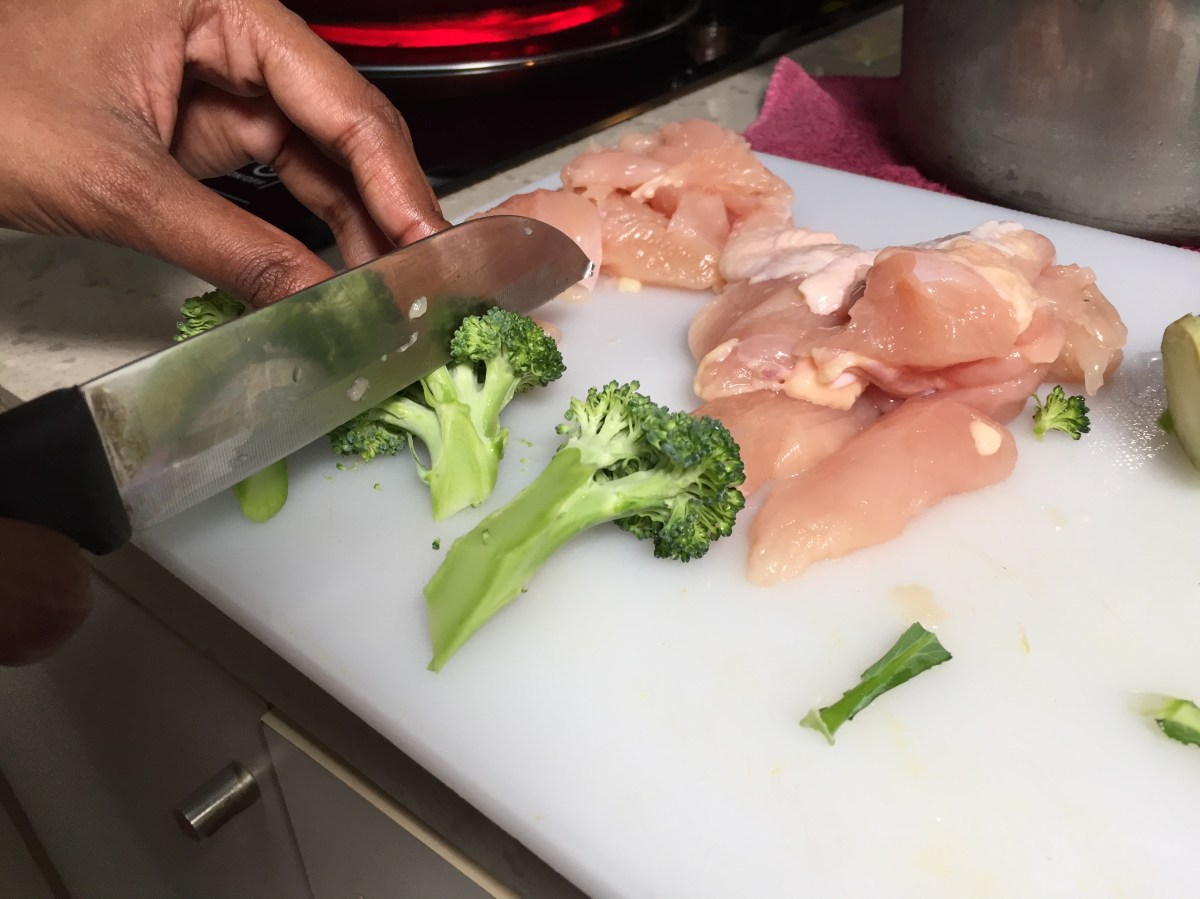 Brotes de bacterias en alimentos: 4 errores comunes en la cocina que debes evitar