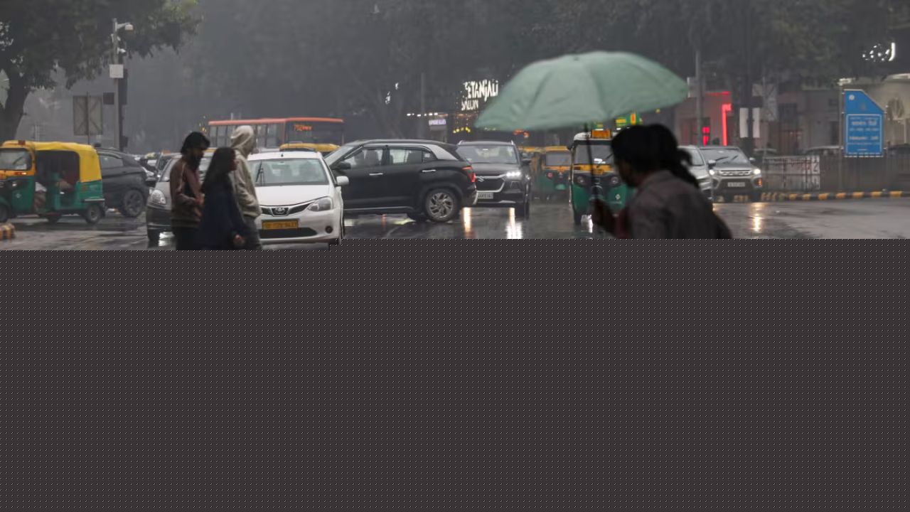 Delhi-NCR Rain Crisis: Roads Submerged, Traffic Hit; IMD Warns of More Heavy Rain Across India