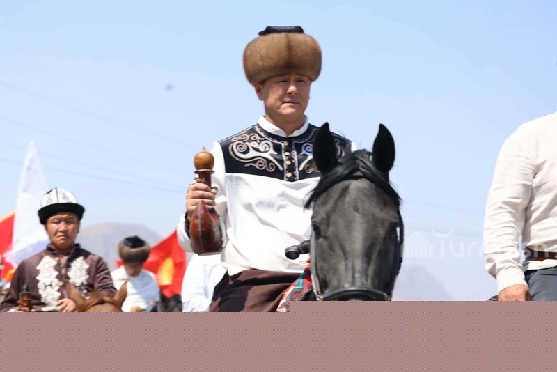 "Caravan of Unity" arrives in Osh with sacred water from Kyrgyzstan's regions