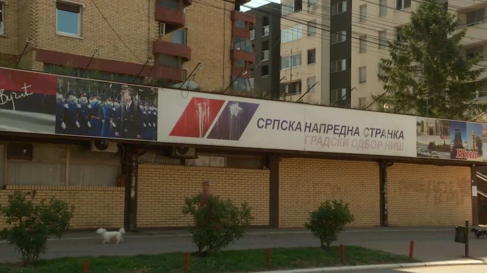"Udružena akcija policije i Informera" protiv Milića u Nišu: Tajne konferencije za javnost SNS-a