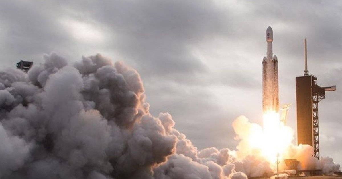 NASA Just Released a Month-Long Time-Lapse of Mars as a Spaceship Flew Past It, and It's Heading to a Metal World [WATCH]