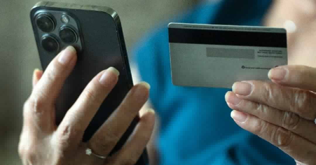 Golpes disparam no Brasil e geram mais de 2,2 milhões de BOs em 2025