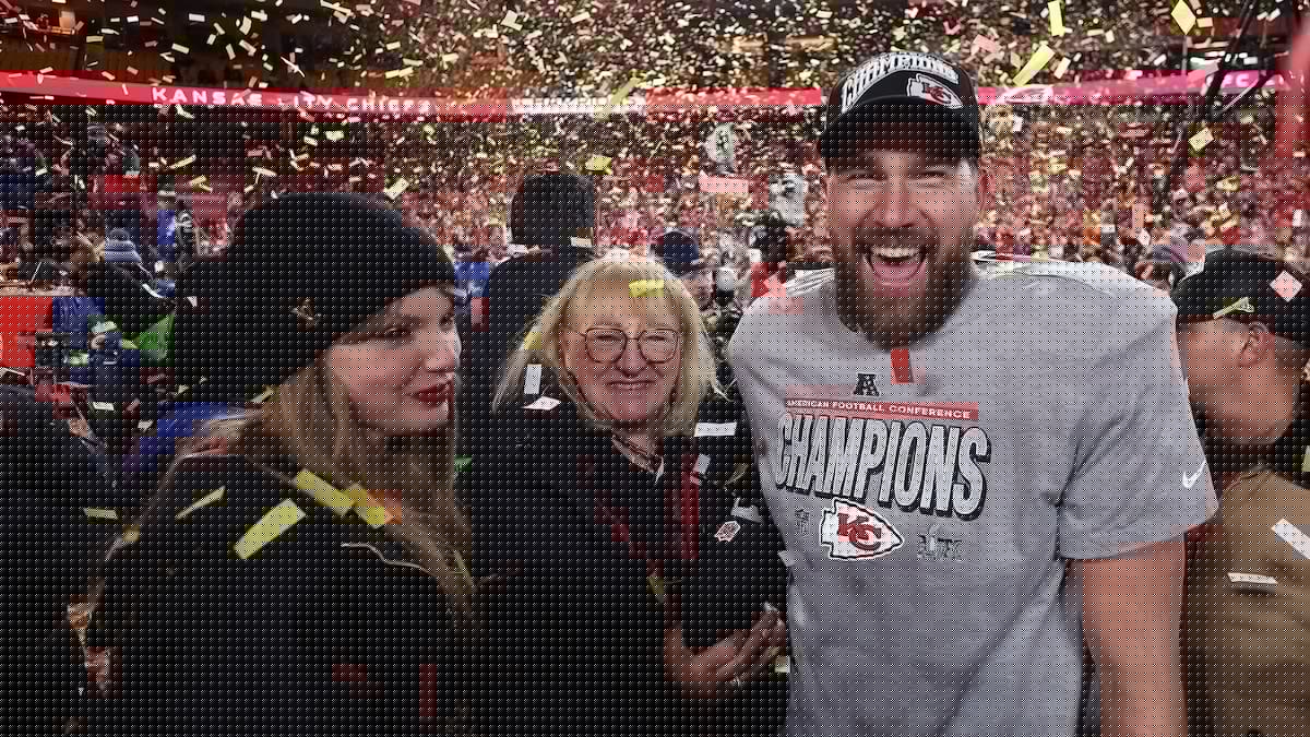 Taylor Swift & Travis Kelce Getting ‘Pressure’ to Have Kids from His Mom, Jason Kelce Says