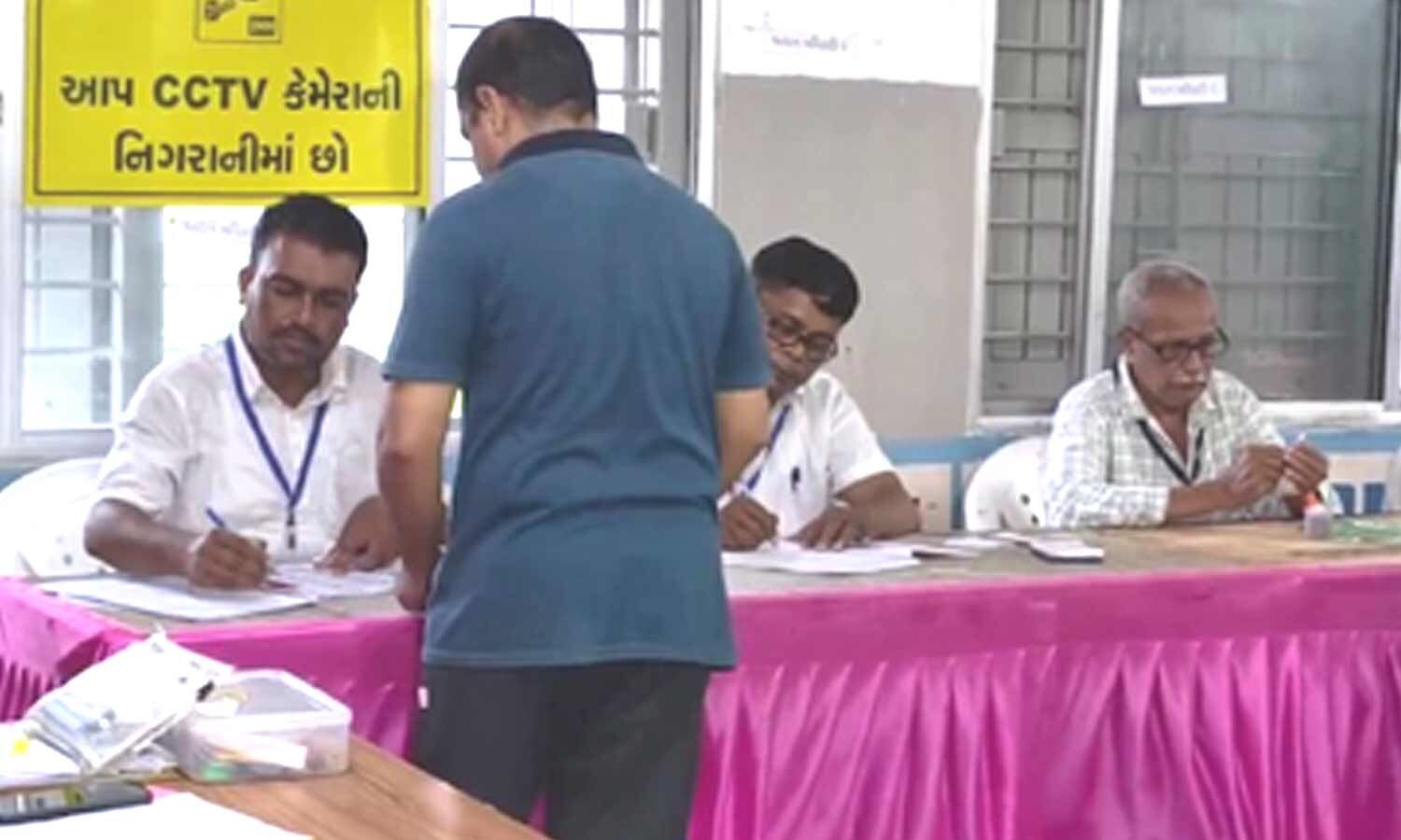 Gujarat bypoll: 6.06 pc turnout in first three hours of polling in Manjalpur