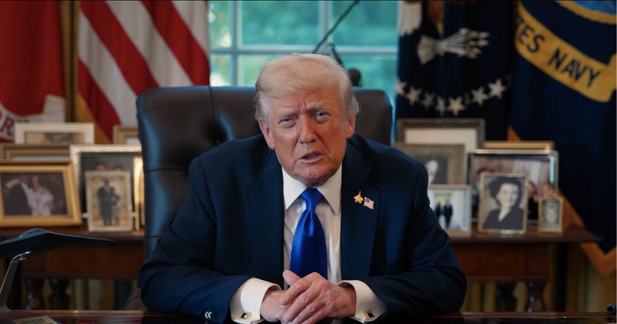 “He’s Doing Exactly What I Hired Him For” – Donald Trump Floods Truth Social With Memes Amid Shutdown
