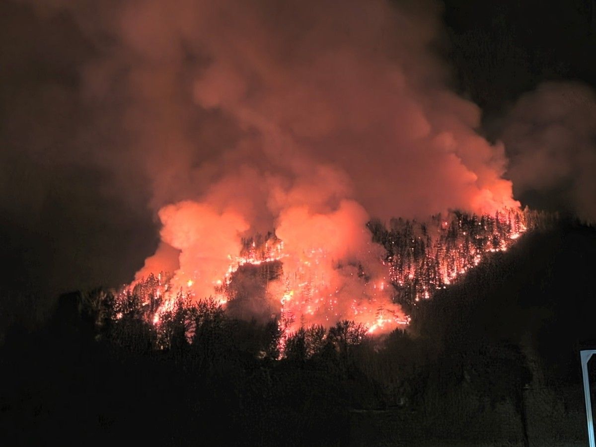 Little reprieve expected in hot, dry weather as B.C.'s wildfire season heats up