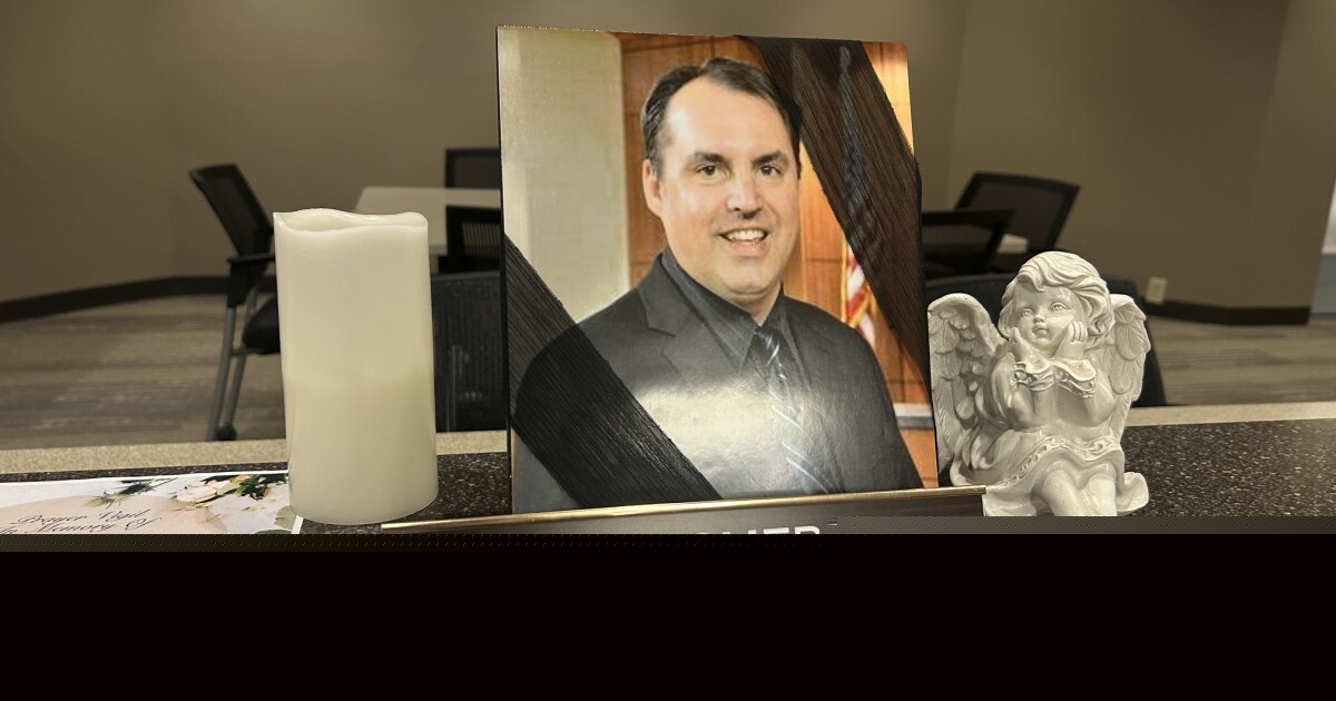 North Royalton approves benefits for family of building commissioner killed at work
