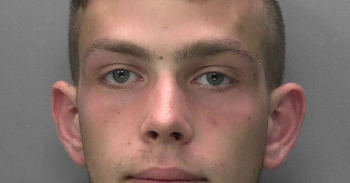 Man 'tries to film woman' as she uses Wimbledon train station toilet