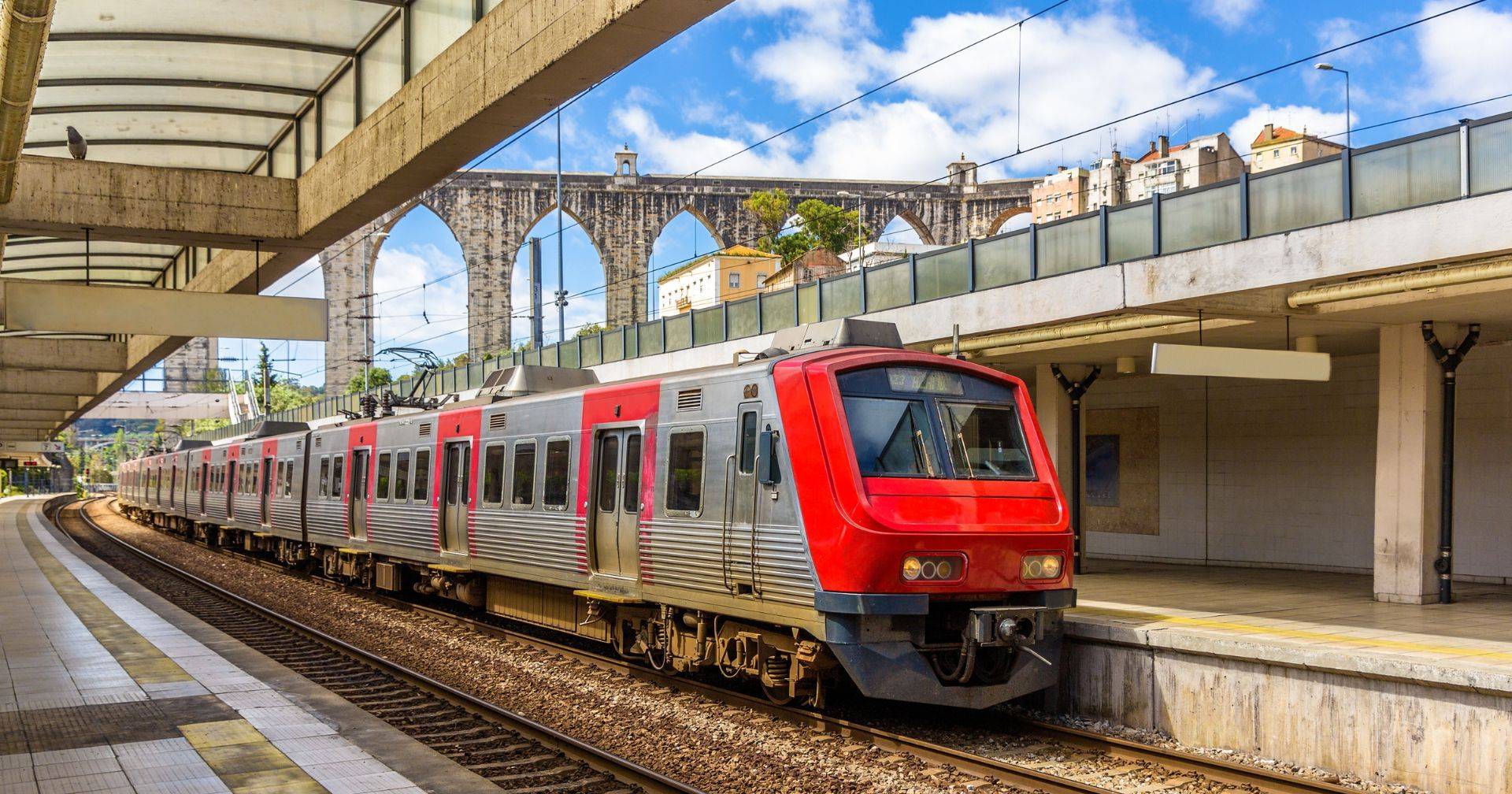 Autarquias e empresas de transportes de olho nas linhas urbanas da CP