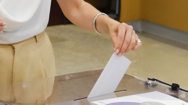 GPO: Διευρύνει στις 13,7 μονάδες το προβάδισμά της η ΝΔ, στο 20,1% η δυνητική ψήφος για Καρυστιανού, στο 17,6% για Τσίπρα
