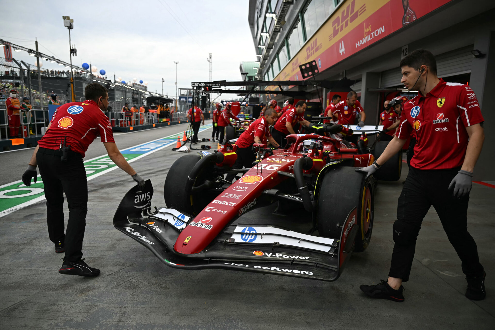 ‘Not a nice feeling’: Button thinks ‘everyone’ at Ferrari is ‘afraid’ after what he saw at F1 Singapore GP