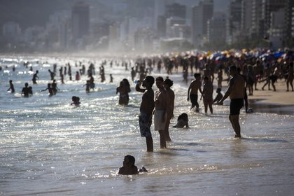 Calor e chuva mantêm o tempo instável no Rio, com máxima de 37°C nesta quinta-feira