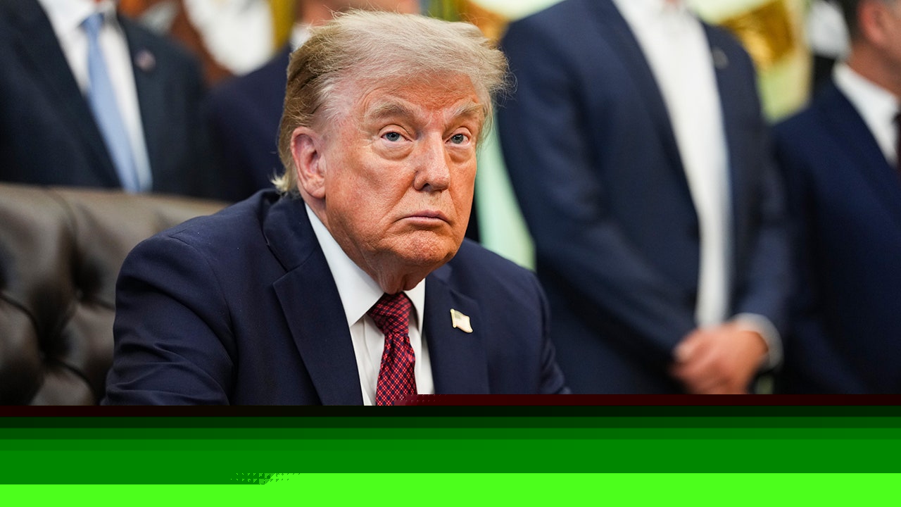 Trump weighs tighter AI controls but warns against falling behind China