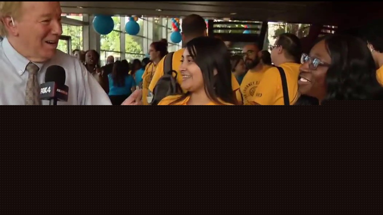Dallas ISD hosts academy for 800 new educators
