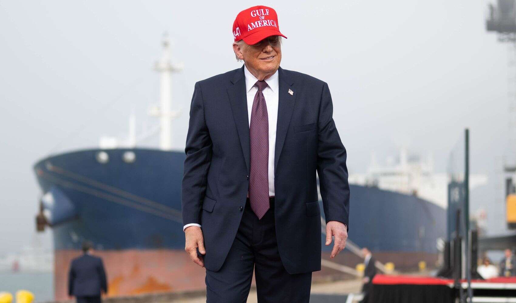 Trump defiende la operación secreta que lo sacó del Air Force One durante la cumbre de la OTAN