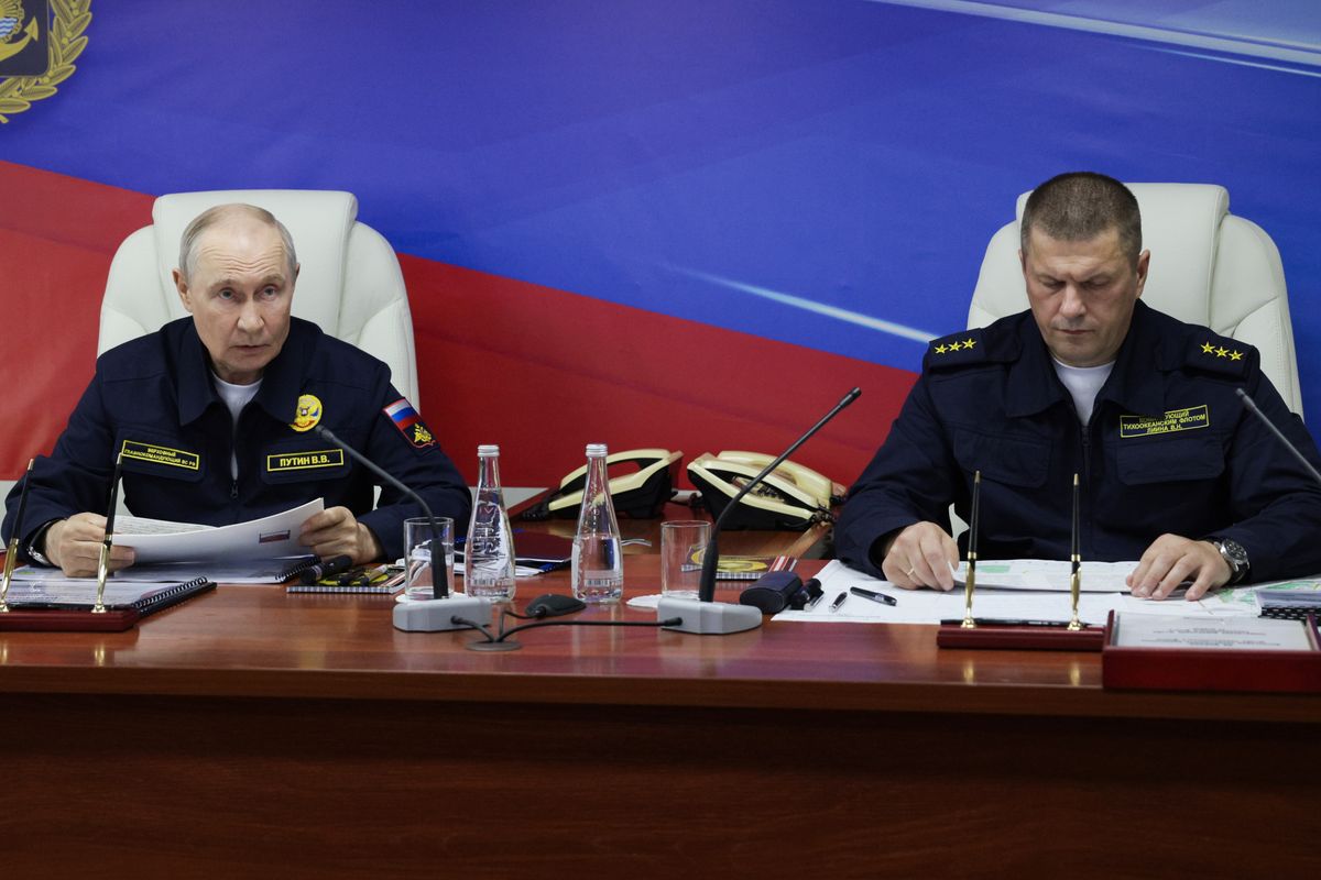 An overnight Ukrainian blitz damages Russia's Black Sea naval stronghold, Zelenskyy says