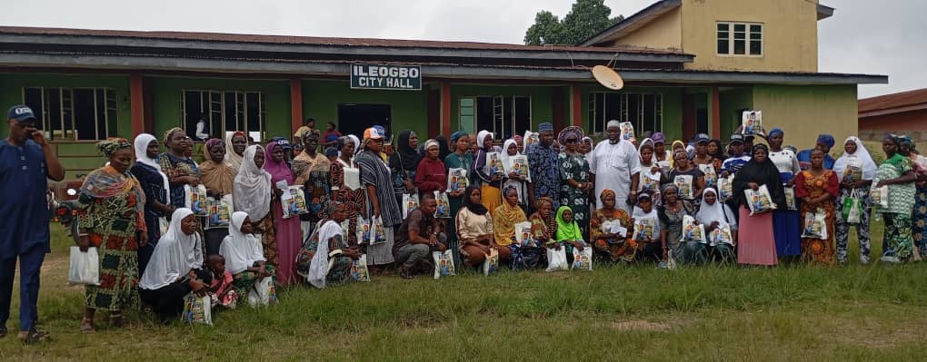 Osun 2026: Group empowers 200 Osun women, urges support for APC’s Oyebamiji