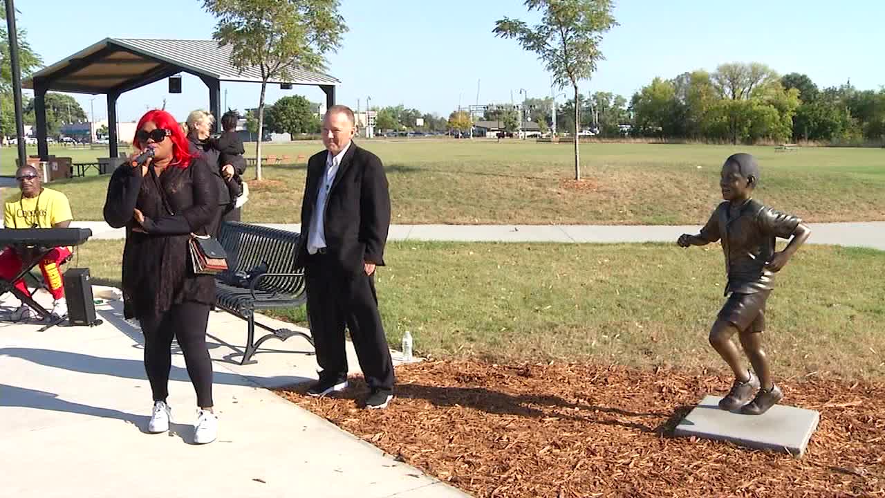 Barway Collins statue missing from Crystal park amid repairs