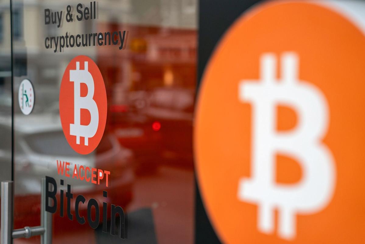Strive Buys Bitcoin Hoarder Semler as Treasury Wave Shows Cracks