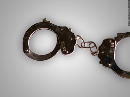 Man arrested for impersonating FBI agent to try to free Luigi Mangione