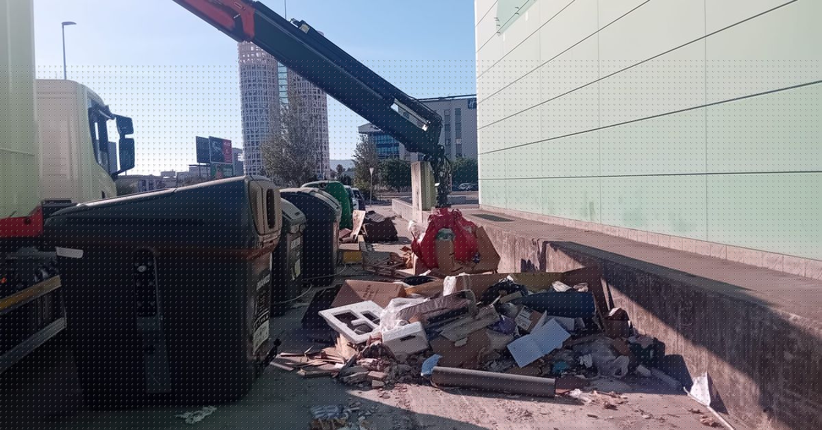 Los Barrios, contra los vertidos ilegales de basura: multas de hasta 3.000 euros por arrojar residuos en Palmones