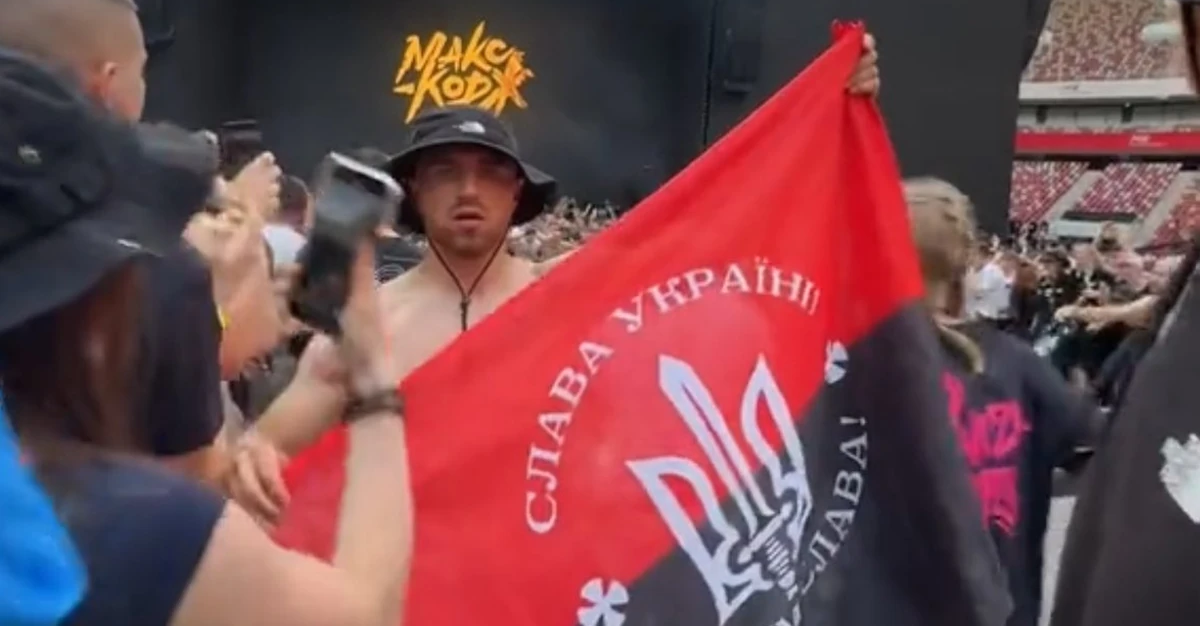 Polish prosecutors take no action regarding Ukrainian nationalist flag at Warsaw concert