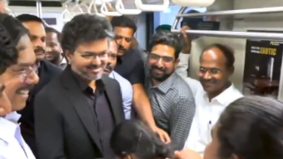 Ticket, train and mass entry! TN CM Vijay inspects Chennai metro, takes fans by storm | WATCH
