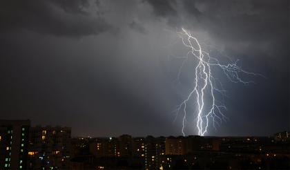 Severe thunderstorm predicted across Hyderabad tonight: Weather tracker