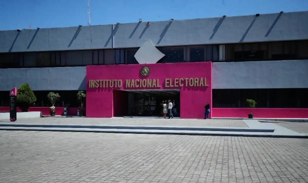 INE alerta por retrasos de la CNBV en revisión de candidaturas ¿qué implica?