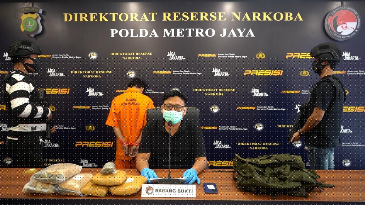 Penyelundupan 3,4 Kg Ganja Digagalkan, Pelaku 15 Tahun Ditangkap