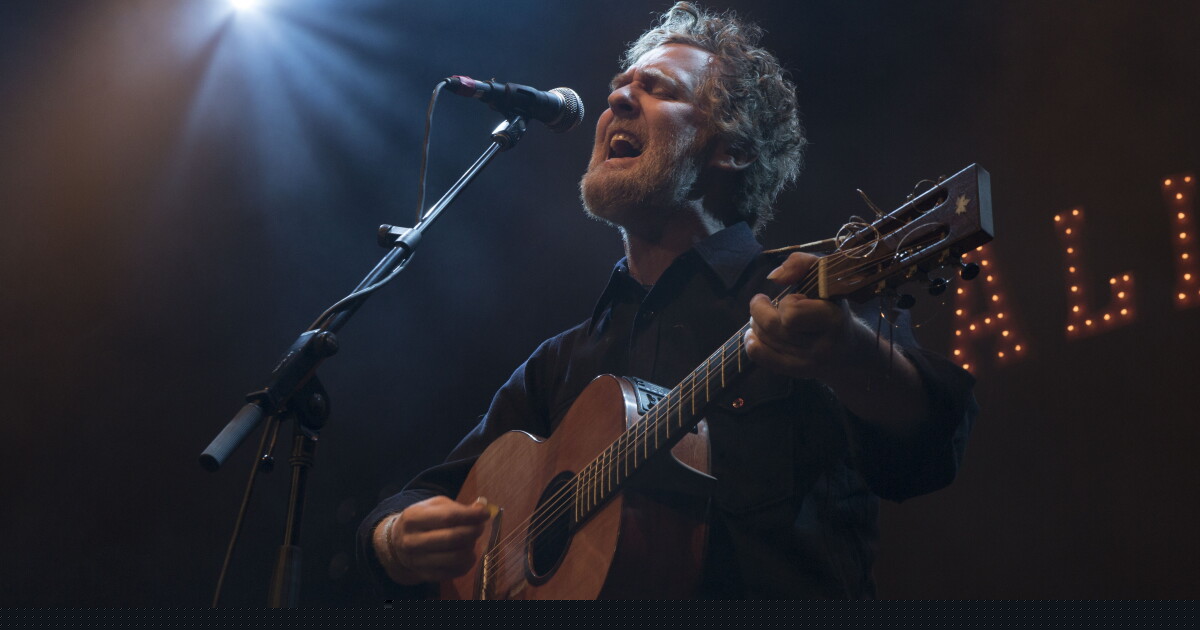 Glen Hansard, Irish songwriter and 'Once' star, dies at 56