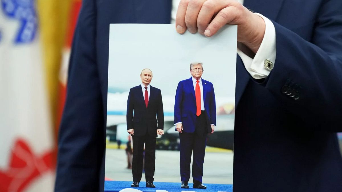 Finnlands Außenministerin Elina Valtonen: Alaska-Gipfel war ein "Sieg" für Putin
