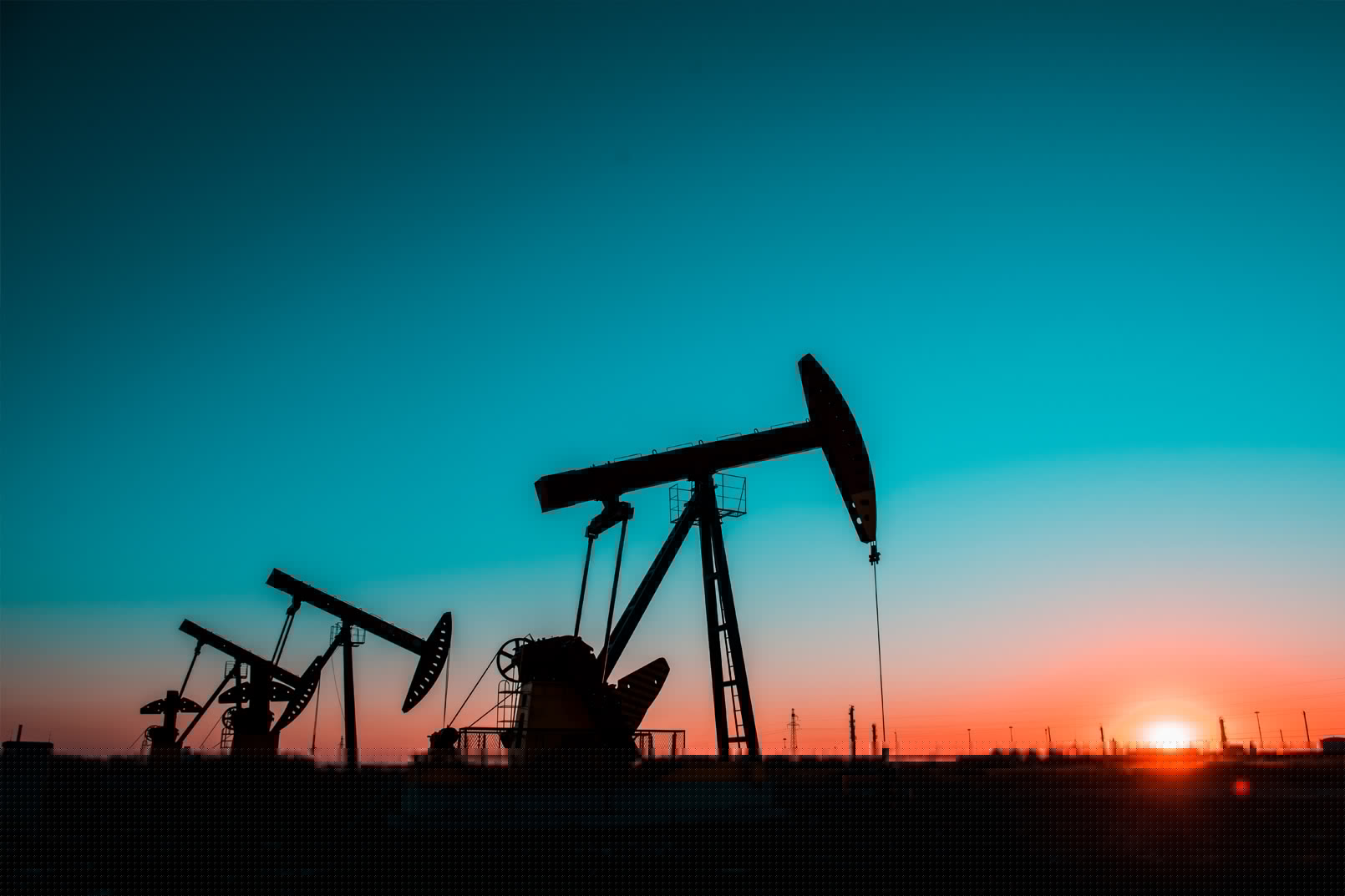Oil gains as Strait of Hormuz uncertainty keeps traders on edge