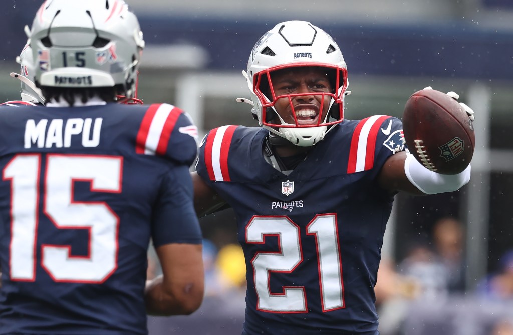 Two Patriots defensive starters don’t practice ahead of Bills game