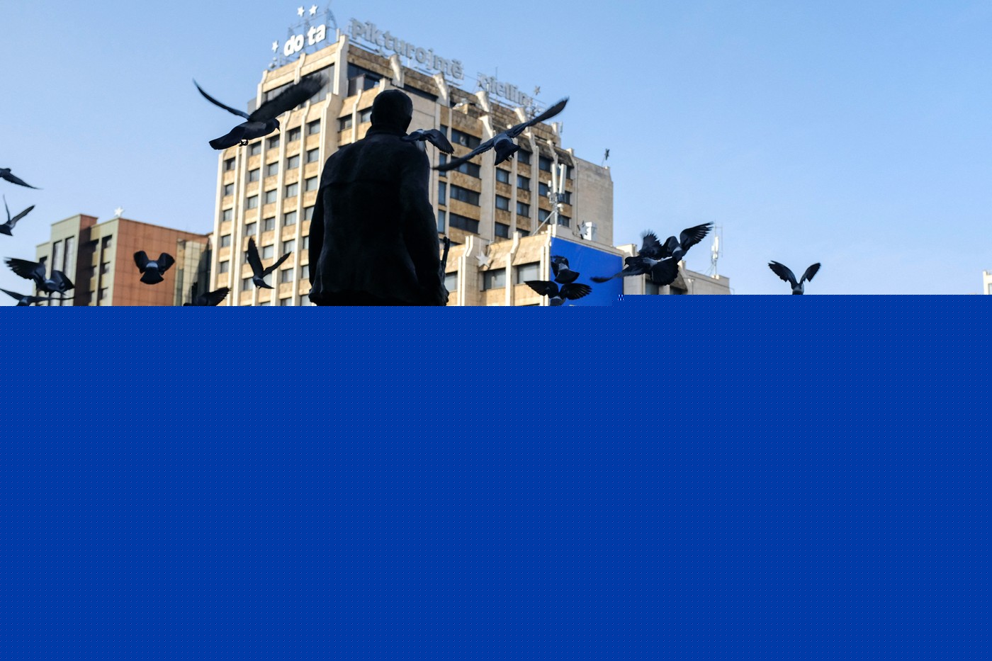 Kosovo înlătură simbolurile de susținere a Ucrainei după refuzul lui Zelenski de a-i recunoaște independența