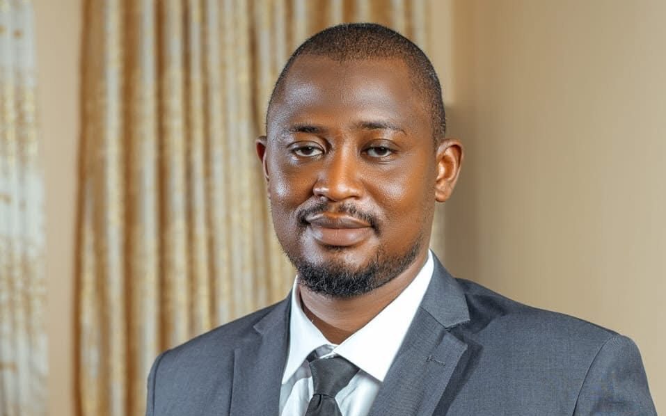 Comment on Lawmaker involved in fraudulent contract refunds N45 million, asks court to vacate arrest warrant by mural