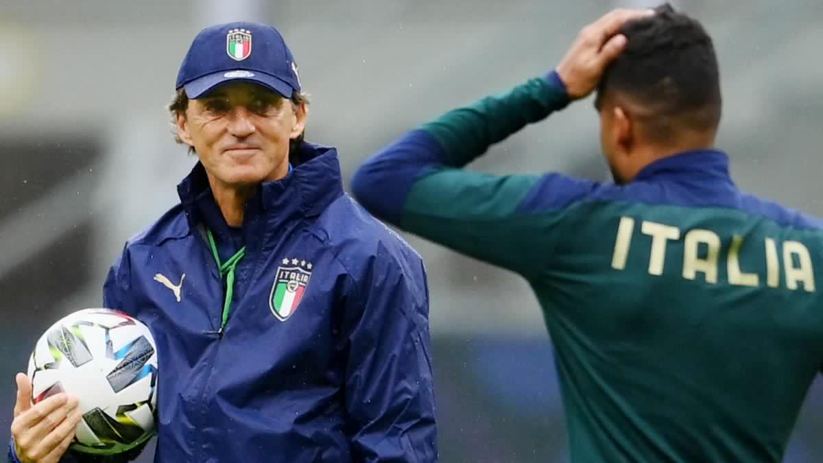 Kembali Latih Timnas Italia, Roberto Mancini Minta Maaf dan Akui Salah