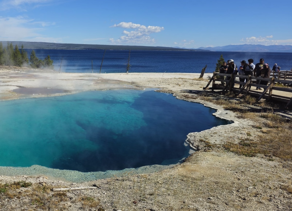 Yellowstone, Grand Teton ordered to remain partly open as government shutdown begins