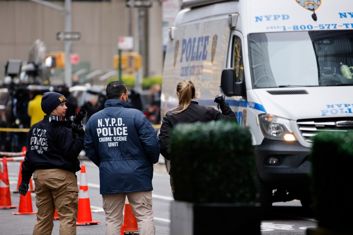 Investigan un violento apuñalamiento dentro de un exclusivo edificio en Manhattan
