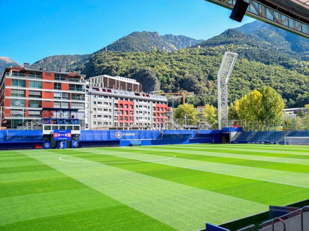 El FC Andorra es queda sense estadi perquè la Federació Andorrana de Futbol ha tancat totes les instal·lacions