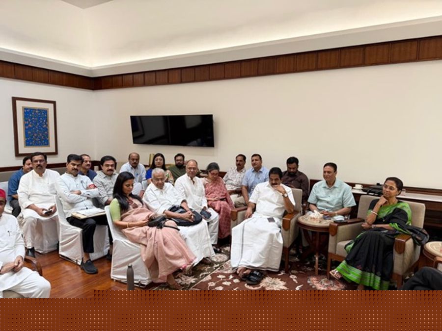 NC invites INDIA bloc to Aug 5 protest for J&K statehood