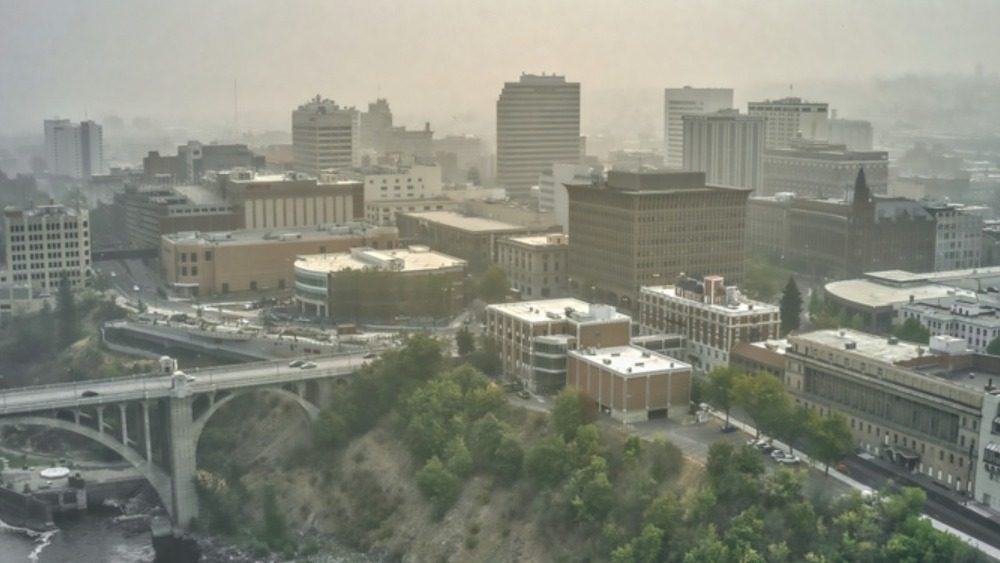 Eastern Washington state wildfires destroy over 600 structures, trigger mass evacuations